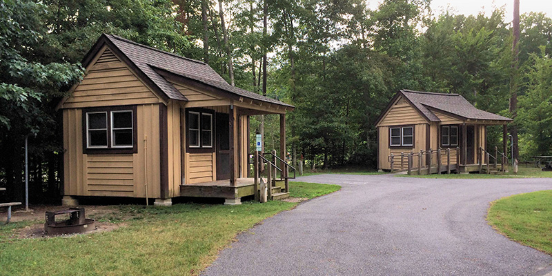 كبائن التخييم في متنزه بوكاهونتاس الحكومي