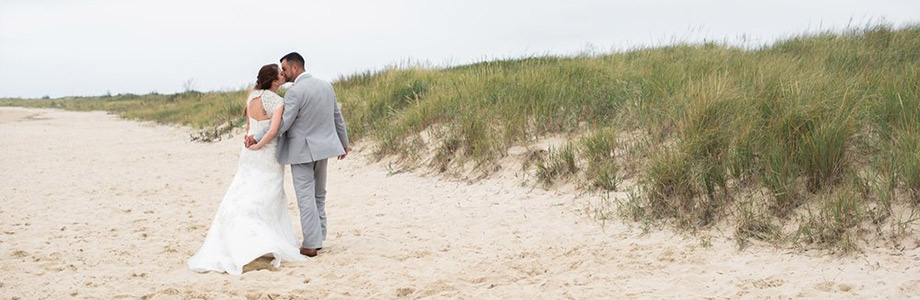 حفل زفاف في متنزه فيرست لاندينج ستيت بارك كيتلين جيريس للتصوير الفوتوغرافي: www.caitlingerresphotography.com حفل زفاف في متنزه فيرست لاندينج ستيت بارك كيتلين جيريس للتصوير الفوتوغرافي: www.caitlingerresphotography.com