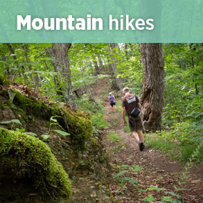 المشي لمسافات طويلة في المنطقة الجبلية