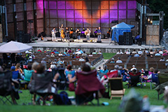 مهرجان بلوجراس المصغر في حديقة بوكاهونتاس الحكومية