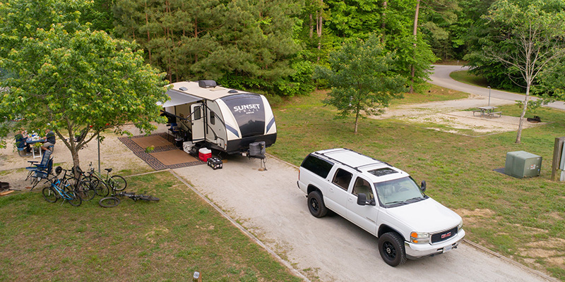 تخييم المقطورات