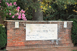 علامة نصب تاب التذكاري في مقاطعة أميليا